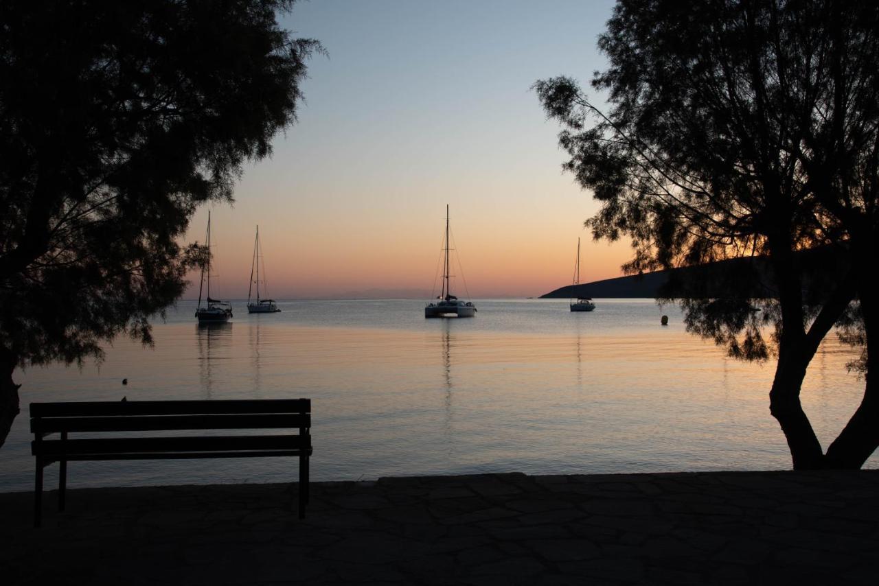 Boutique Hotel Tilos Mare Livadia  Exterior foto