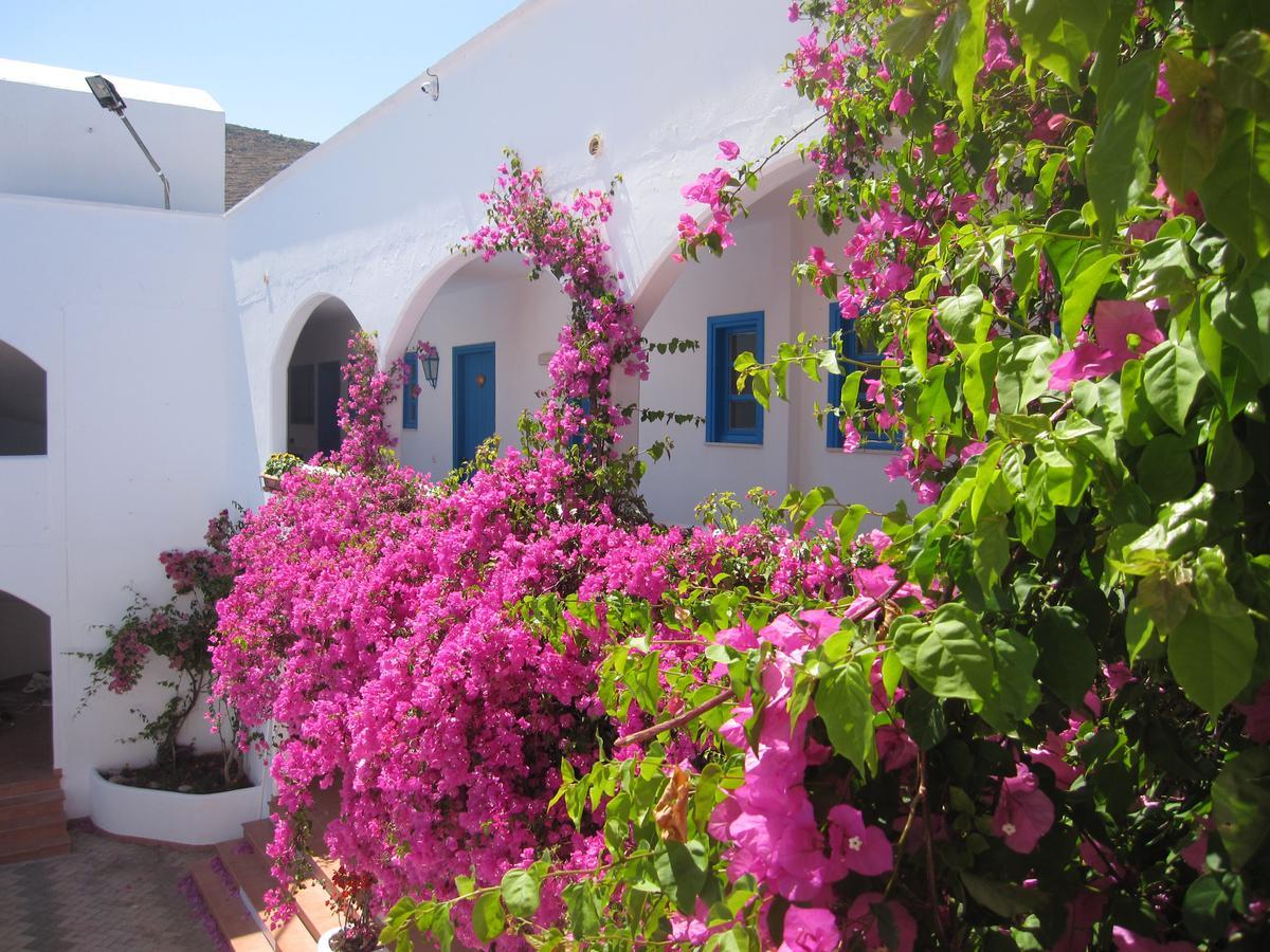 Boutique Hotel Tilos Mare Livadia  Exterior foto